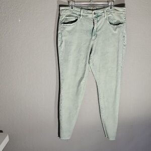 Universal Threads Jeans High Rise Skinny Size 14 Light Wash Green Aqua